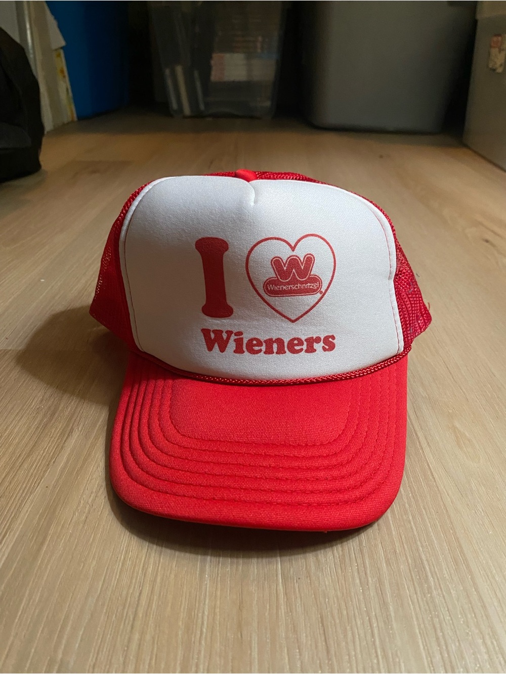 I LOVE WINERS SNAPBACK